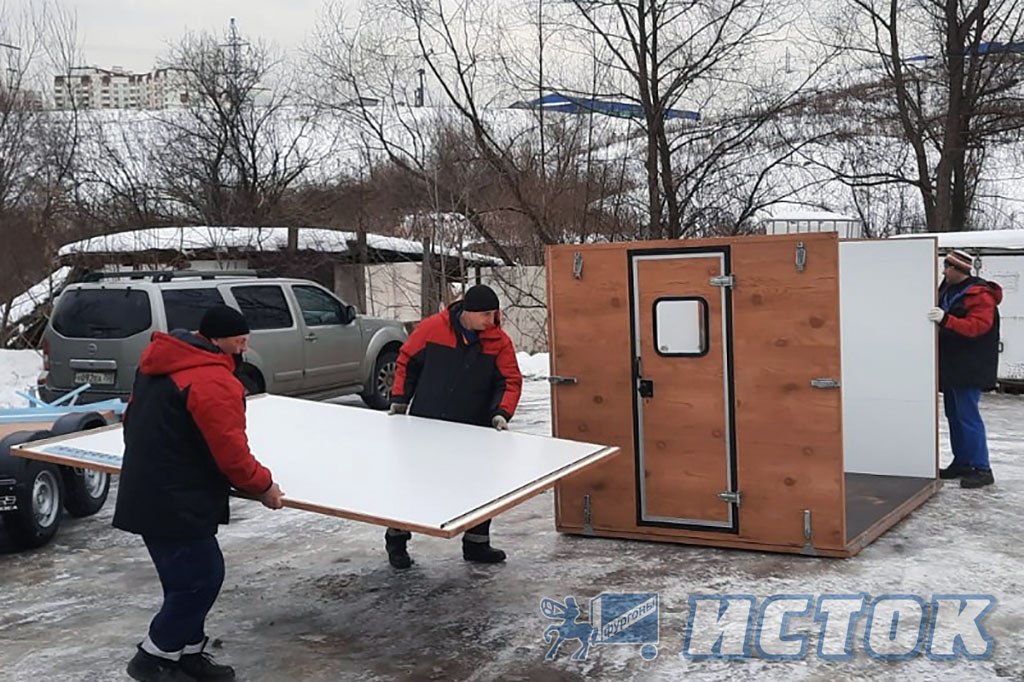 Сборноразборный модуль характеризуется быстрой установкой на неподготовленную площадку (3-5 минут) без специального инструмента и механизмов.