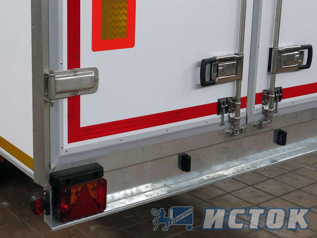 Для производства прицепа-холодильника используется импортная фурнитура