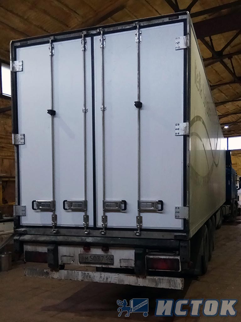 Изготовленные двери на полуприцеп Shmitz