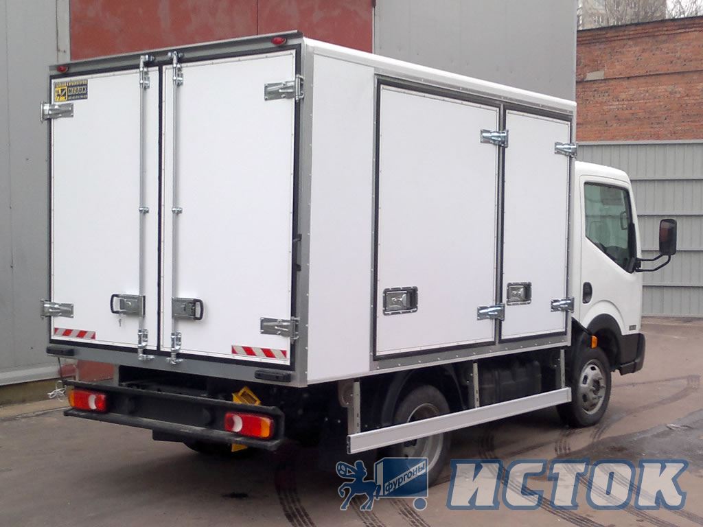 Фургон изотермический легкий «сэндвич» с боковыми дверьми на «Nissan»