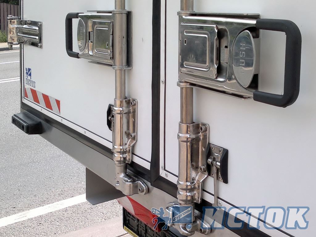 На фургонах «Исток» применяется импортная фурнитура «Nevpa» с замками «Push» автомат